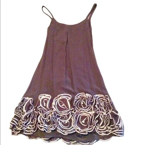 YOANA BARASCHI magnificent detailed dress. - Picture 5 of 6